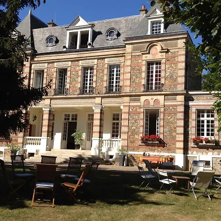 De 100m2 Dans Un Parc A 20 Mn Du Centre De Paris * Garches