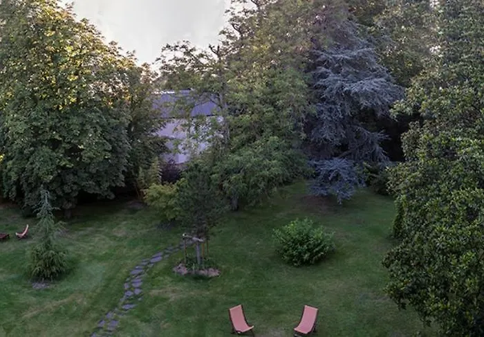 De 100m2 Dans Un Parc A 20 Mn Du Centre De Paris * Garches